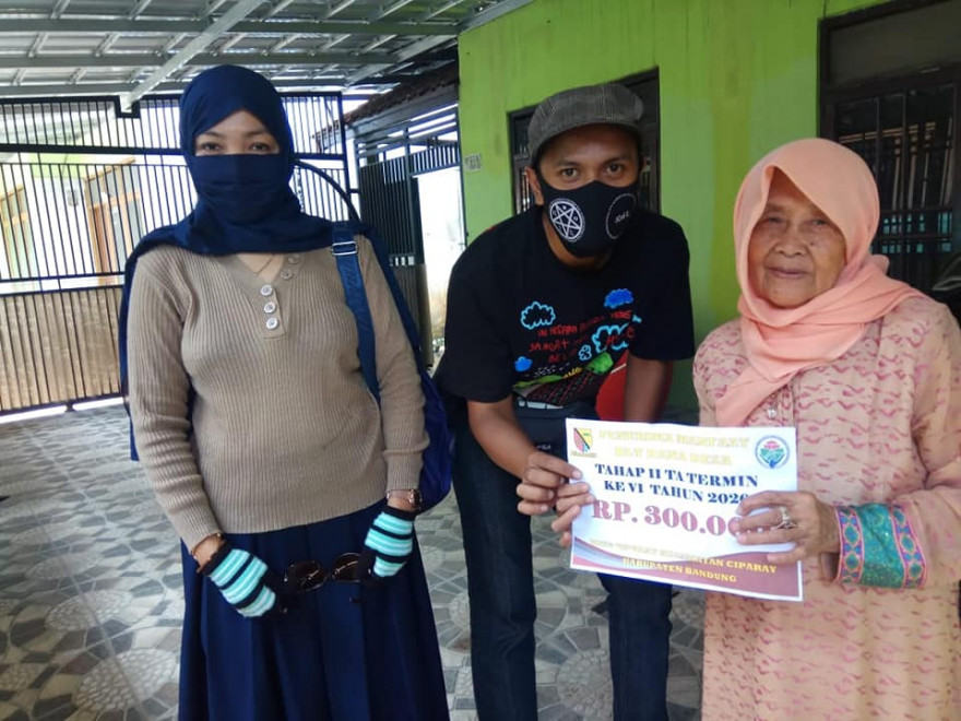 PENYALURAN BLT DANA DESA TAHAP II TERMEN VI